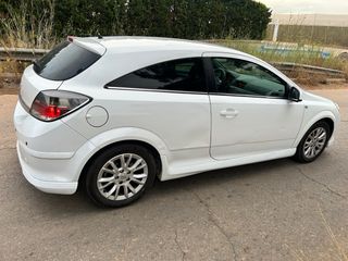 Opel Astra 2010 GTC SPORT
