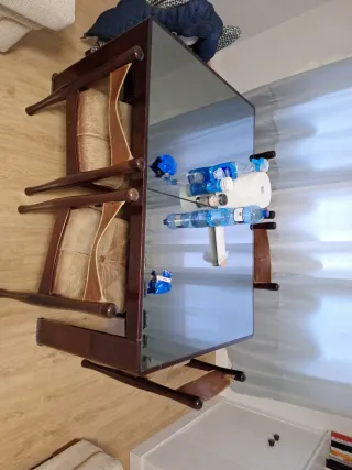 Tavolo da pranzo in legno e vetro