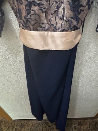 Vestido mujer + Mantilla + Guantes + Peineta