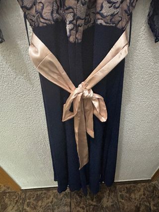 Vestido mujer + Mantilla + Guantes + Peineta