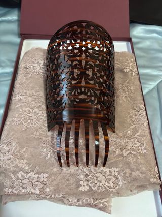 Vestido mujer + Mantilla + Guantes + Peineta