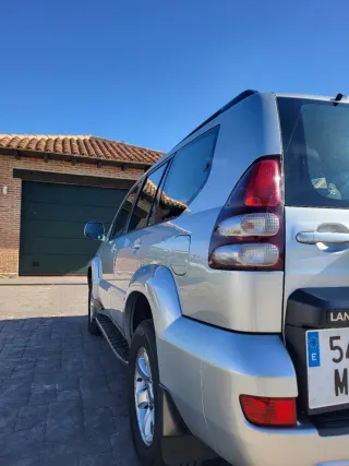 Toyota Land Cruiser 2005