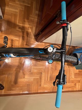Bicicleta Scott 27.5 Doppia Sospensione in Carbonio