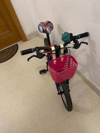 Bicicleta Infantil Roja y Azul