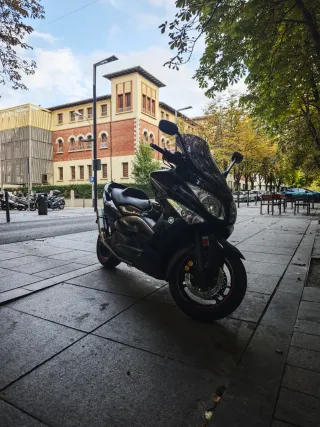 Yamaha TMAX 500 Maxi Scooter Negra