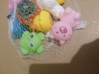 Juguetes de baño para bebés