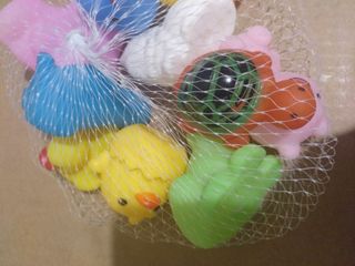 Juguetes de baño para bebés