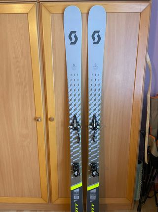 Esquís de travesia Scott Superguide 88