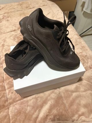 Zapatillas Alo Marrones