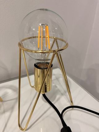 Lámparas de mesa doradas Sklum