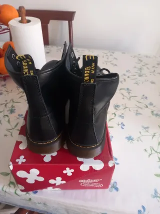 Botas parecidas a Dr. Martens Piel Talla 44