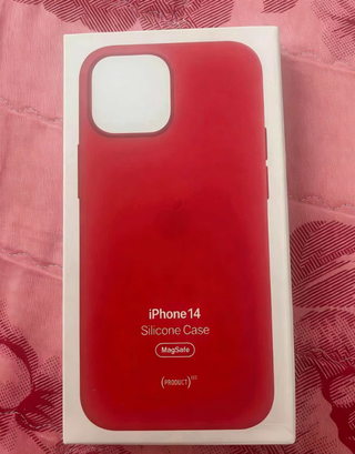 Funda Silicona iPhone 14 Roja MagSafe