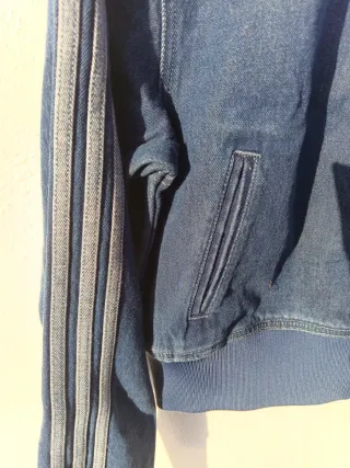 Chaqueta deportiva tejana Adidas mujer