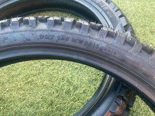 Neumáticos nuevos. De serie Rieju 307 + 2 Camaras