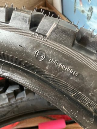 2 Neumáticos nuevos. D serie Rieju 307 + 2 Camaras