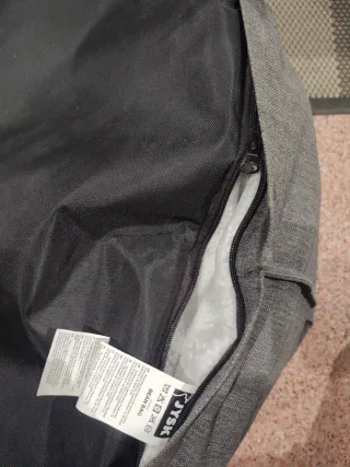 Puff con respaldo gris para interior o exterior