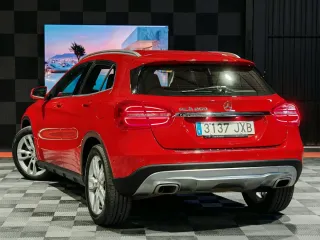 Mercedes-Benz GLA 200d 136CV Automático - 2017