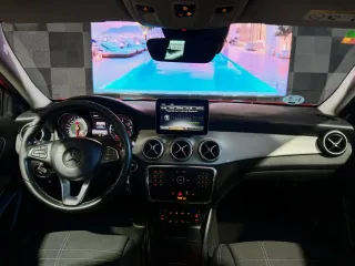 Mercedes-Benz GLA 200d 136CV Automático - 2017