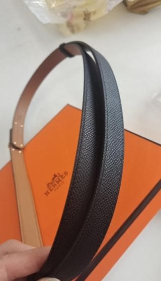 Cinturón Hermes Negro y Dorado