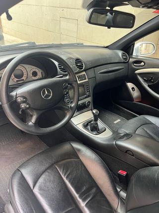 Mercedes-Benz CLK 2005