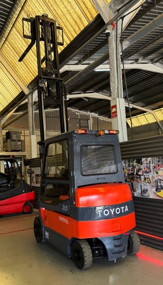 CARRETILLA ELEVADORA SEGUNDA MANO 3500 KG