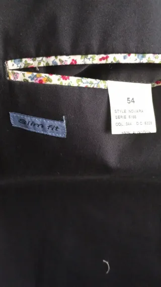 Chaqueta juvenil negra sin estrenar