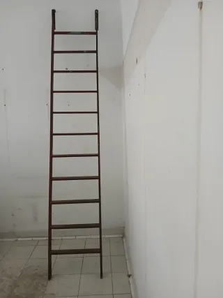 Escalera de hierro 3 metros