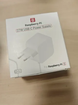 Cargador Raspberry Pi 5 27W USB-C Original