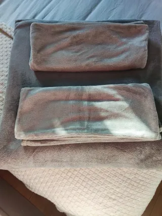 Sábana encimera+2 fundas de almohada de coralina