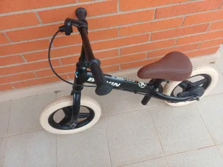 Bicicleta de equilibrio B'TWIN