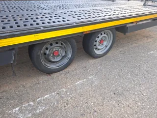 Plataforma Portavehículos ACEPTO CAMBIO FURGONETA.