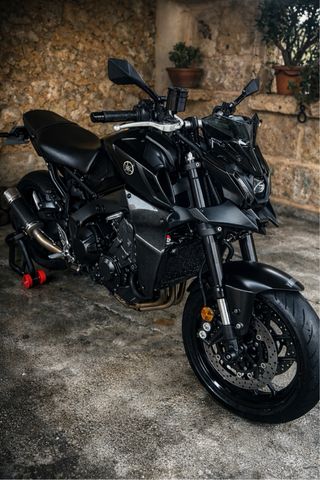 Yamaha MT-09 Negra