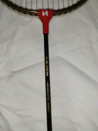 4 racchette da badminton