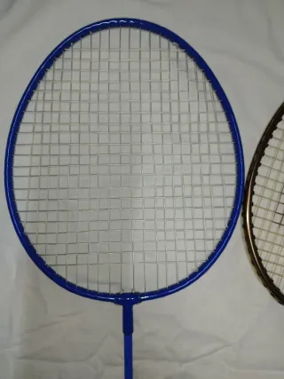 4 racchette da badminton