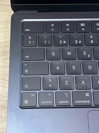 Apple MacBook Air Medianoche