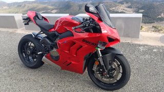 Ducati Panigale V4 2023