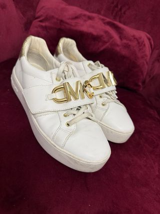 Zapatillas Michael Kors Blancas y Doradas