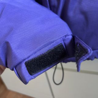 Chaqueta acolchada morada y negra Talla M/L