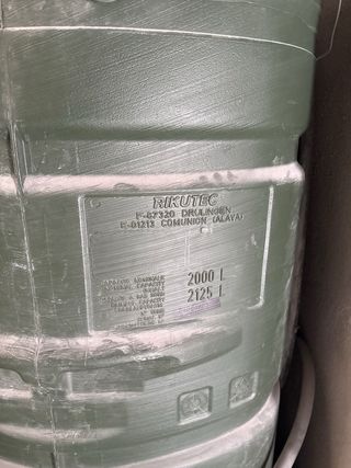 Deposito 2000L con bomba y medidor