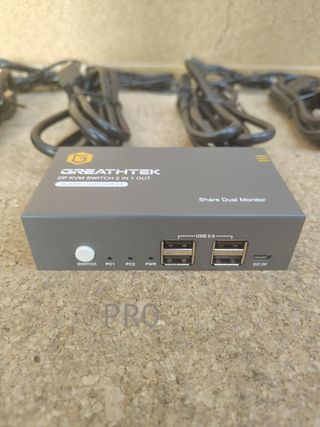 Switch KVM Displayport Dual Monitor 2 Porte, 4K a 60Hz