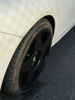 Llantas Bola B10 18’