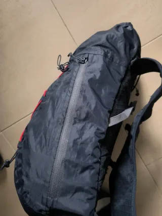 Mochila Quechua Helium 14-19L 350gr Azul