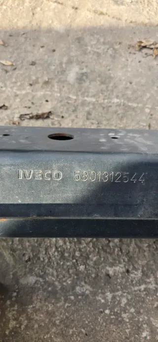 Paragolpes trasero Iveco