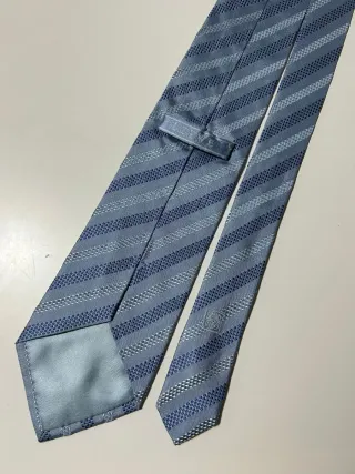 Corbata Loewe Azul y Plateada
