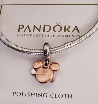 Charm Colgante Mickey de Disney Tapándose los Ojos