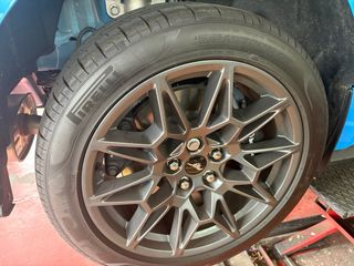 Llantas Ford Mustang Originales Nuevas +neumaticos