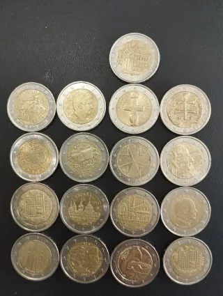 17 Monedas 2€ Conmemorativas Varias