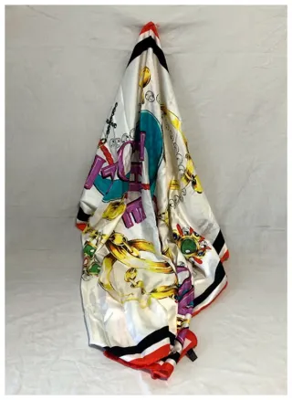 Pañuelo de seda 100% multicolor.