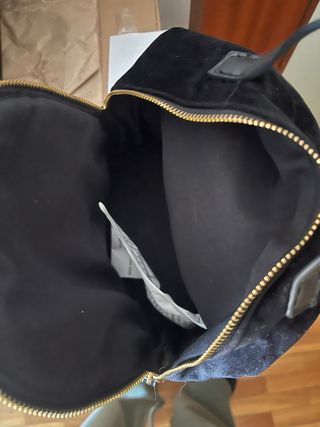 Mochila Negra Terciopelo 18x23.5x8 cm