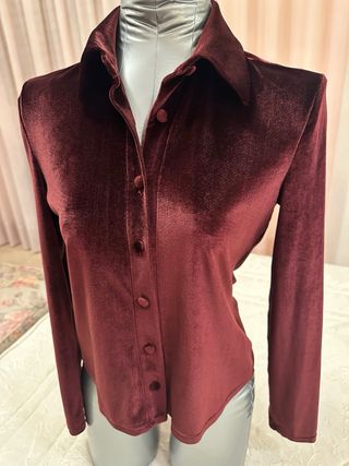 Camisa Zara Terciopelo granate